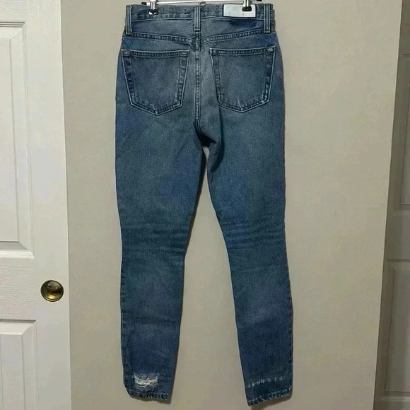 Re/Done - Picture 5 of 10